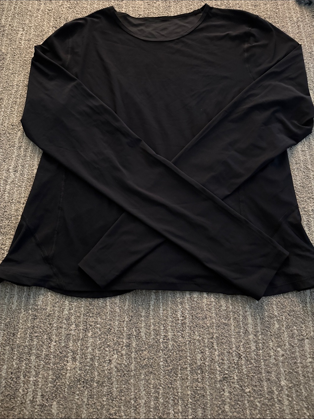 Women’s lululemon long sleeve shirt